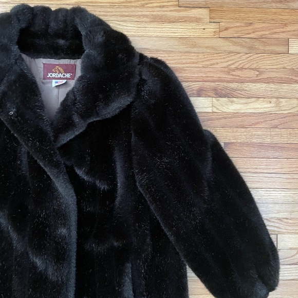 Vintage JORDACHE Faux Fur Coat - Picture 3 of 15